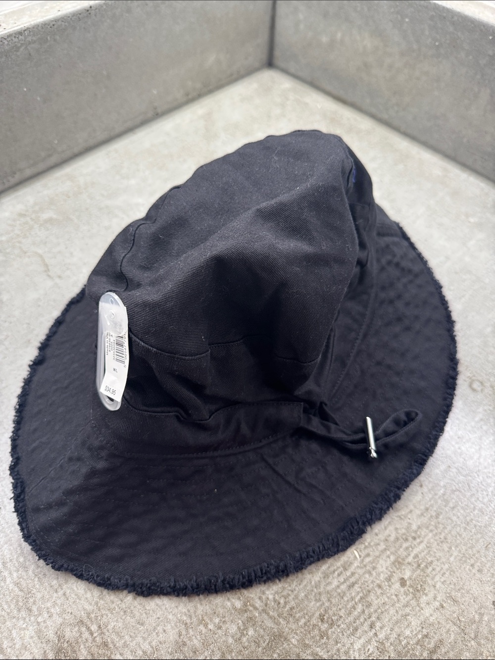 Women’s Black Sun Hat with Adjustable Drawcord